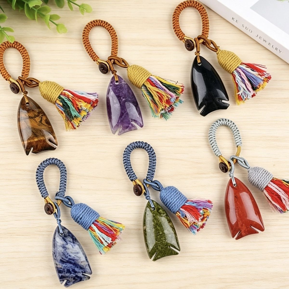 Natural cristal pequeno peixe chaveiro boêmio saco de roupas carro ágata jade pingente em forma de peixe