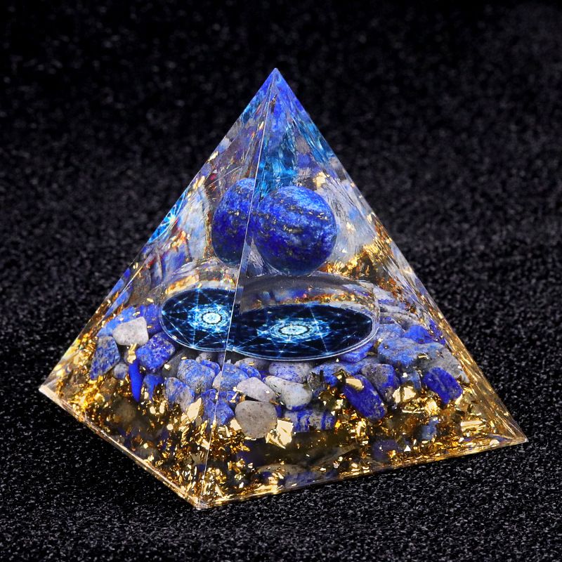 Nova pirâmide de 5cm de cascalho bola de cristal natural Ornamento de artesanato de pirâmide epóxi
