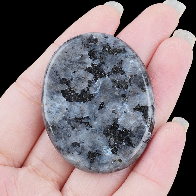 1537 Pingente oval oval duplo plano Worrystone irregular com letras ovais de cristal natural