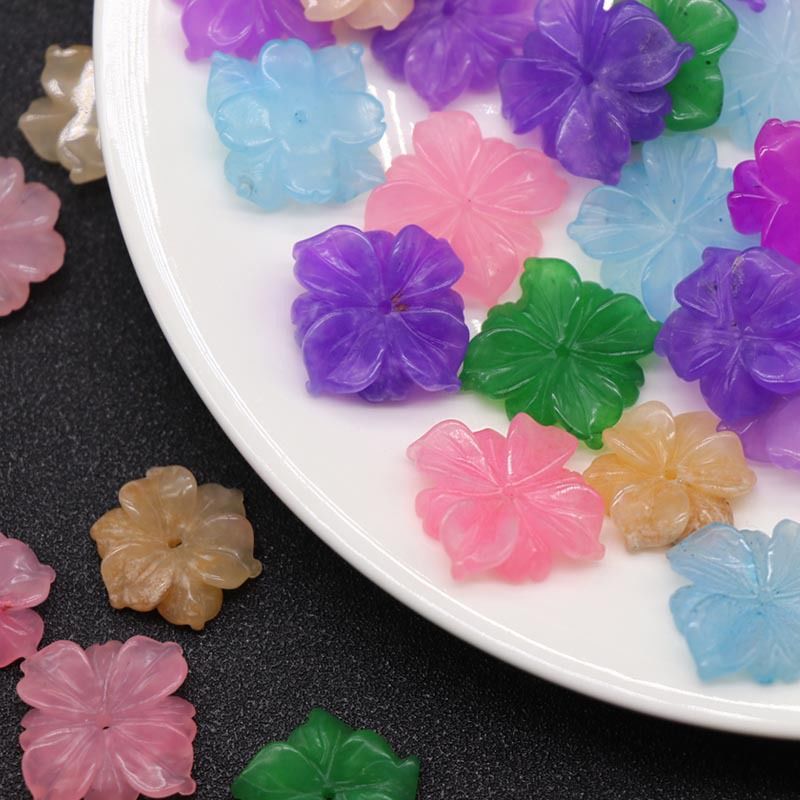 Pétalas de flores gravadas em jade colorido DIY jóias artesanais materiais antigos, gancho de cabelo gancho de cabelo andando acessórios materiais