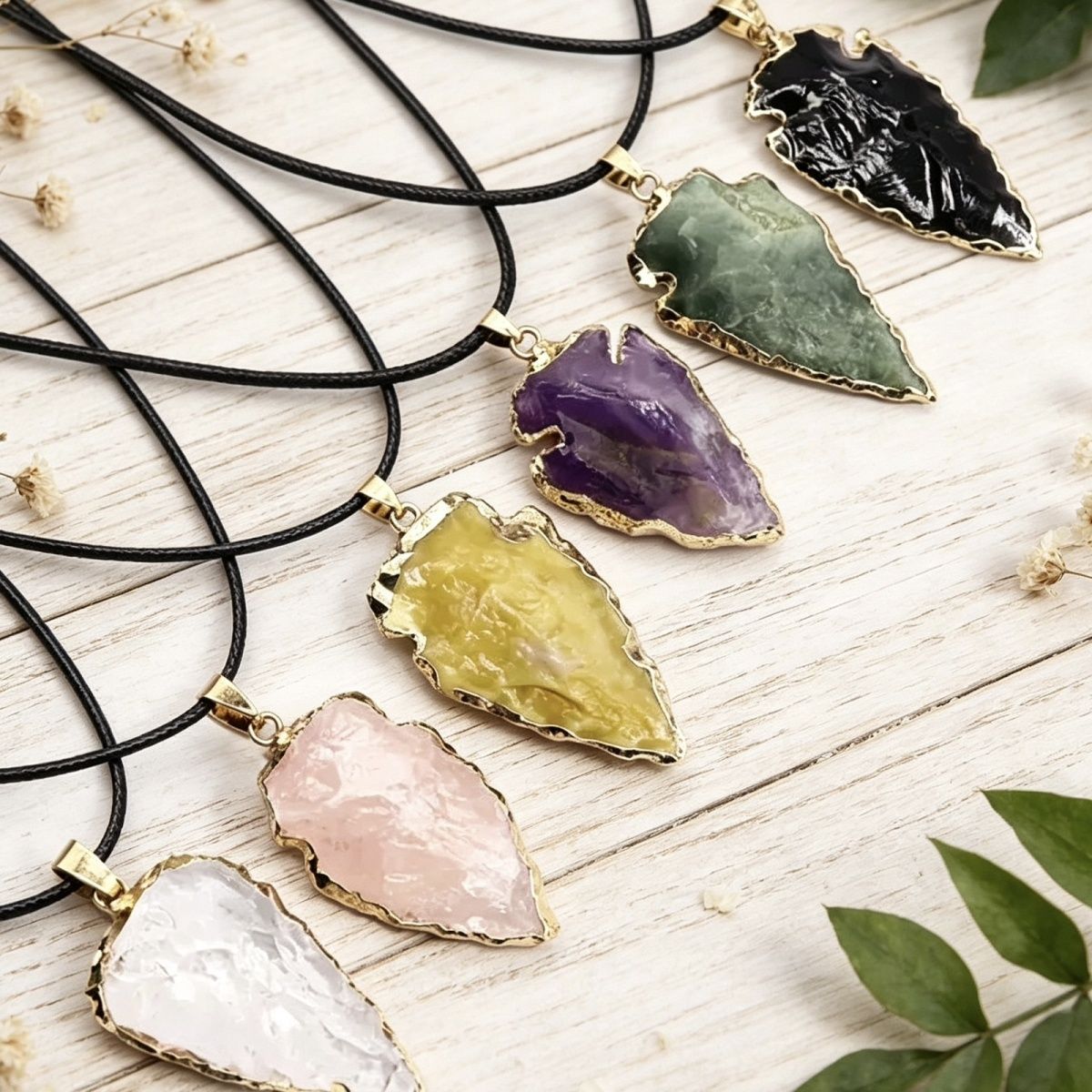 Joias europeias e americanas, minério cru de cristal colorido preto ágata, colar de pingente de flecha, acessórios