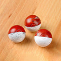 1638-Bola de emenda de jaspe vermelho de pinho branco natural, bola de jogo de elfo mágico de pedra semipreciosa de duas cores bola vermelha e branca