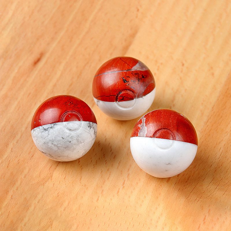 1638-Bola de emenda de jaspe vermelho de pinho branco natural, bola de jogo de elfo mágico de pedra semipreciosa de duas cores bola vermelha e branca