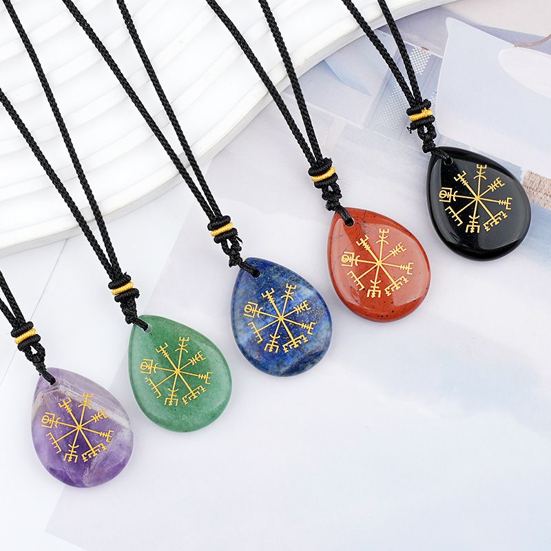 Colar de runa viking de pedra natural de venda quente em forma de gota de água retro pedra natural com letras jateadas de areia pingente de runa