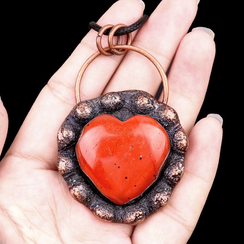 2043-Pingente de amor retrô transfronteiriço de ametista, olho de tigre Dongling jade em forma de coração bronze amorfo Colar europeu e americano