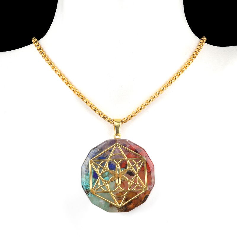 Colar de resina de cascalho de cristal colorido natural 2311 45 tipos de pingente de envoltório de pedra de cristal epóxi hexagonal