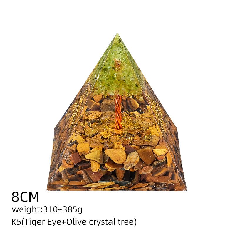 Pirâmide de cristal natural de 8cm Casa criativa europeia e americana Ornamento de mesa Yoga Resina de meditação Pirâmide de epóxi