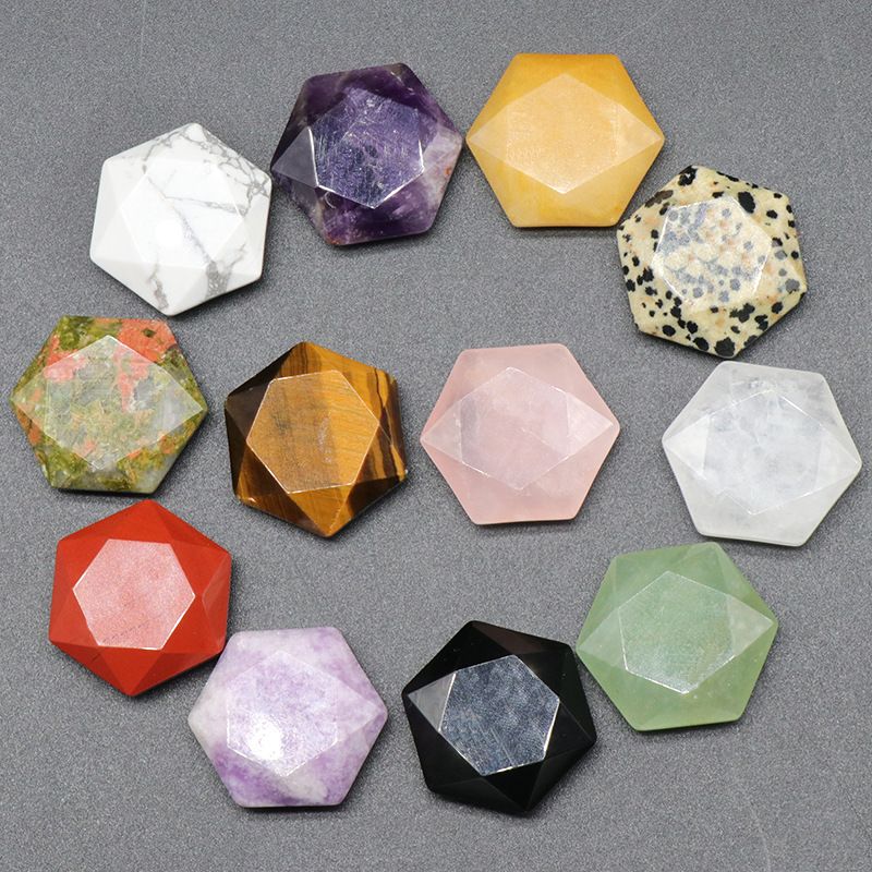 Venda quente de cristal natural pedra semi-preciosa hexagrama jogar pedra solta não porosa ágata poliédrica grande ornamento de satélite