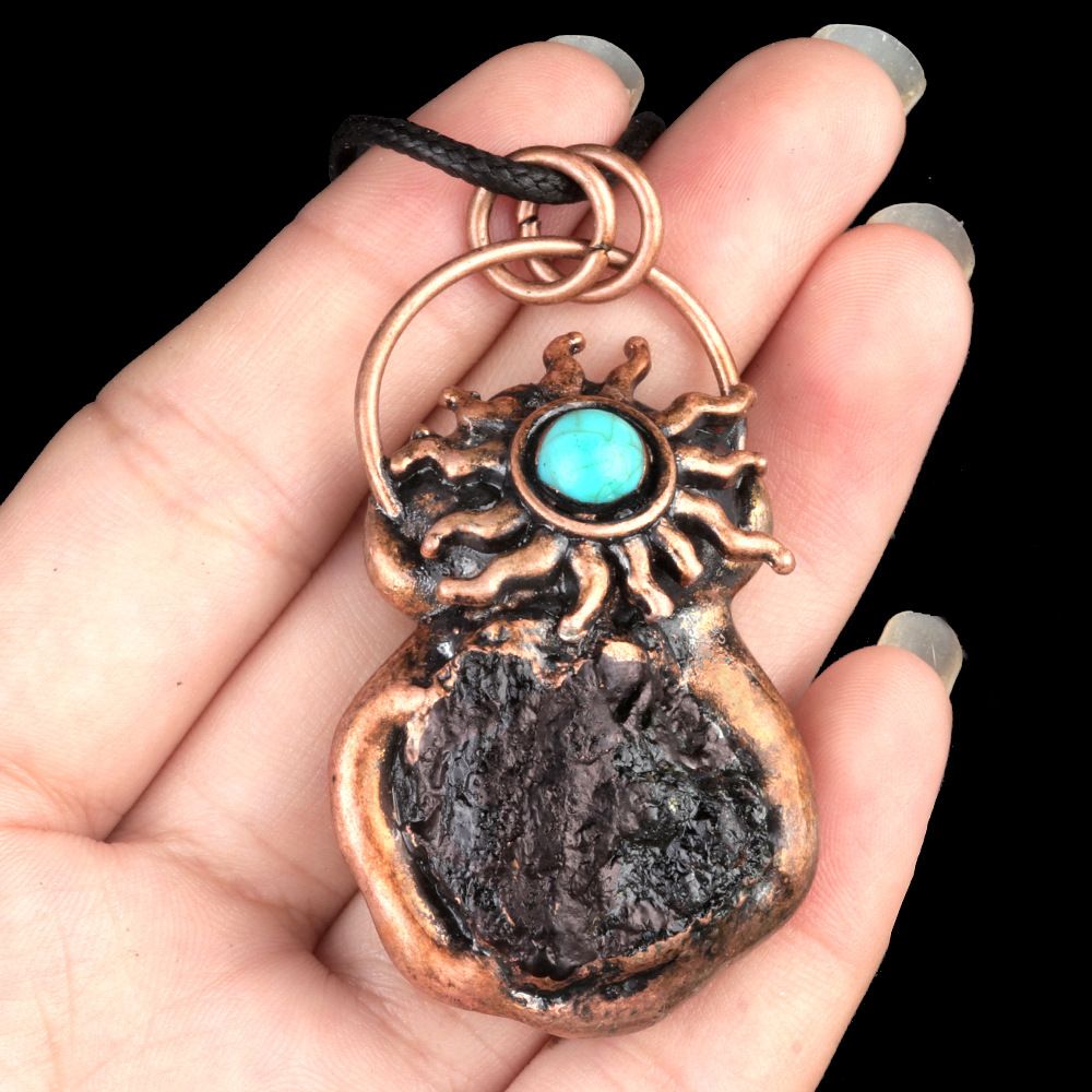 1913-Pingente de pedra áspera de cristal natural turquesa incrustada no sol, colar de bronze retrô de jade de cristal