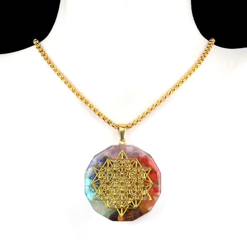 Colar de resina de cascalho de cristal colorido natural 2311 45 tipos de pingente de envoltório de pedra de cristal epóxi hexagonal