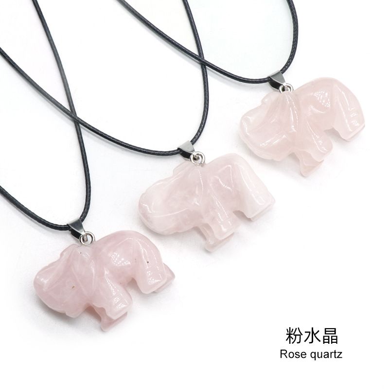 Jade de ágata de cristal, pingente de elefante esculpido, colar de corda de couro europeu e americano.