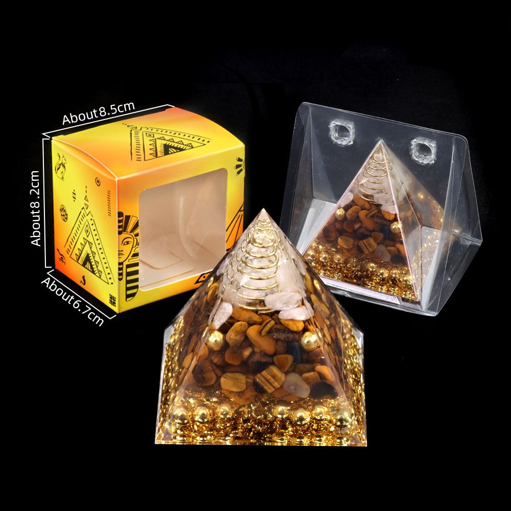 Ornamento de pirâmide de bola de cristal natural, cola de resina envolta em cascalho de cristal, em caixa.