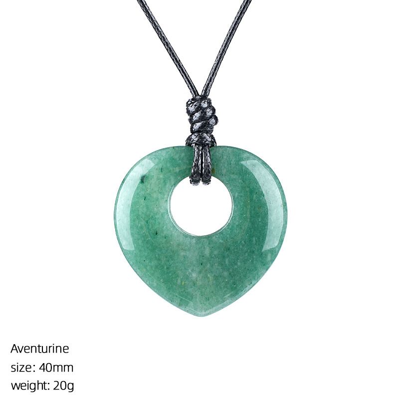 2442 Colar de amor de pedra natural de 40Mm, pingente de cristal natural ajustável tecido à mão retrô gravado em pedra áspera em forma de coração.