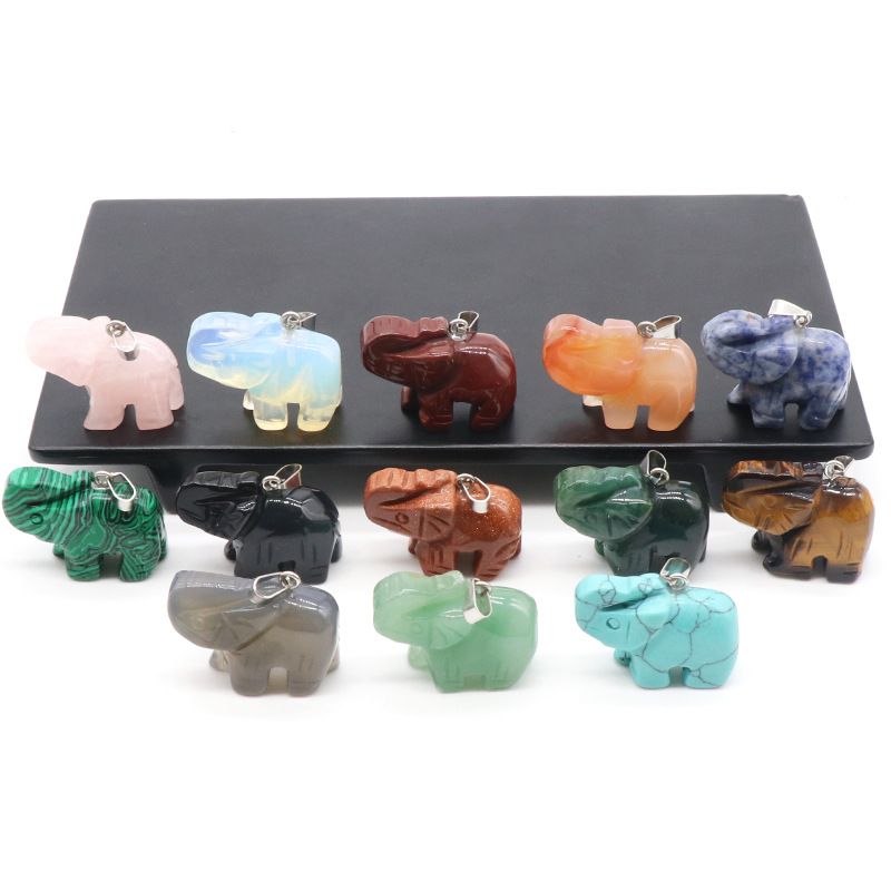 Jade de ágata de cristal, pingente de elefante esculpido, colar de corda de couro europeu e americano.