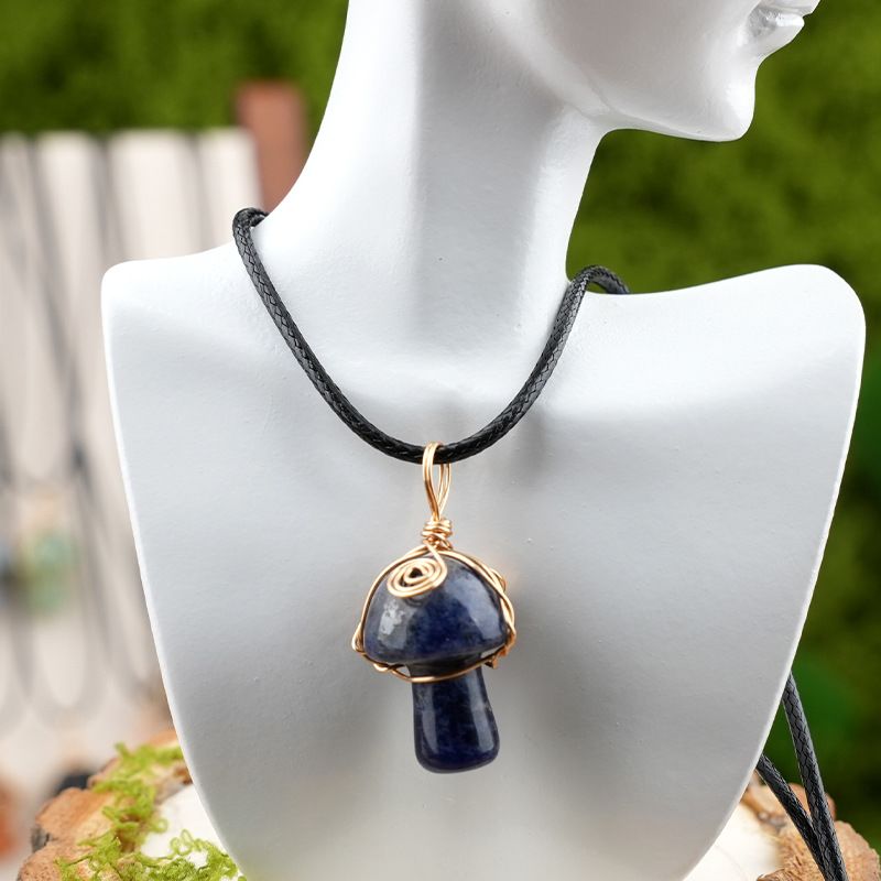 Pingente de cogumelo de cristal natural transfronteiriço de seda enrolada à mão bonito mini cogumelo DIY colar acessórios de jóias