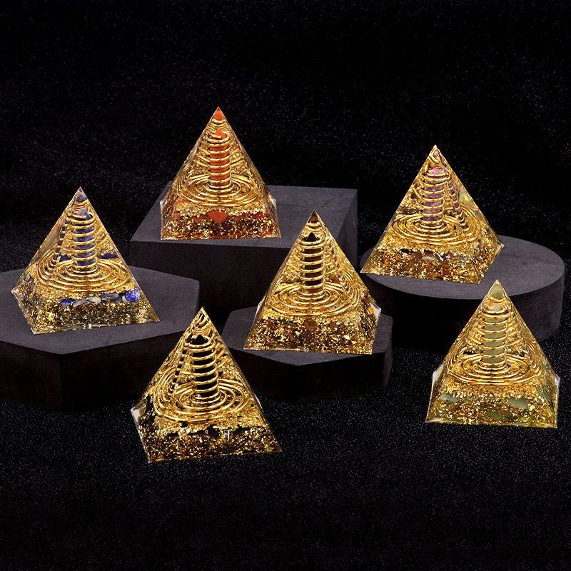 Pirâmide de cascalho de cristal de 6cm da série 225-P, ornamento doméstico de artesanato de resina epóxi