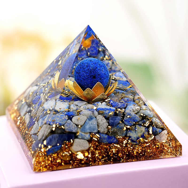 Nova pirâmide de 6,5 cm de resina de torre de cascalho de ouro azul Artesanato epóxi ornamento de mesa para casa