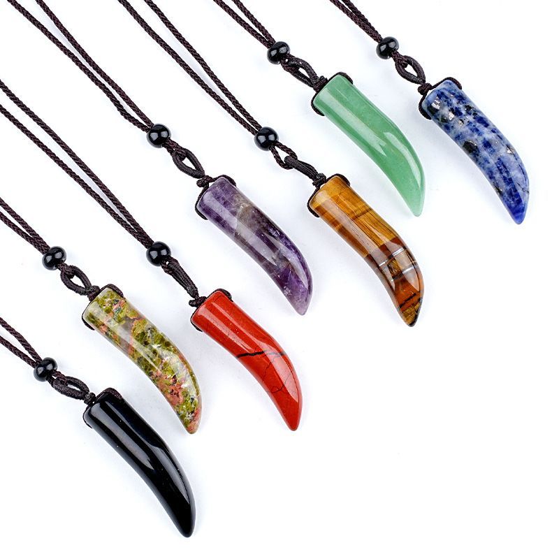 Colar de chili semiprecioso ajustável com chili de chili com chifre de cristal de cristal natural com chifre vintage unissexo