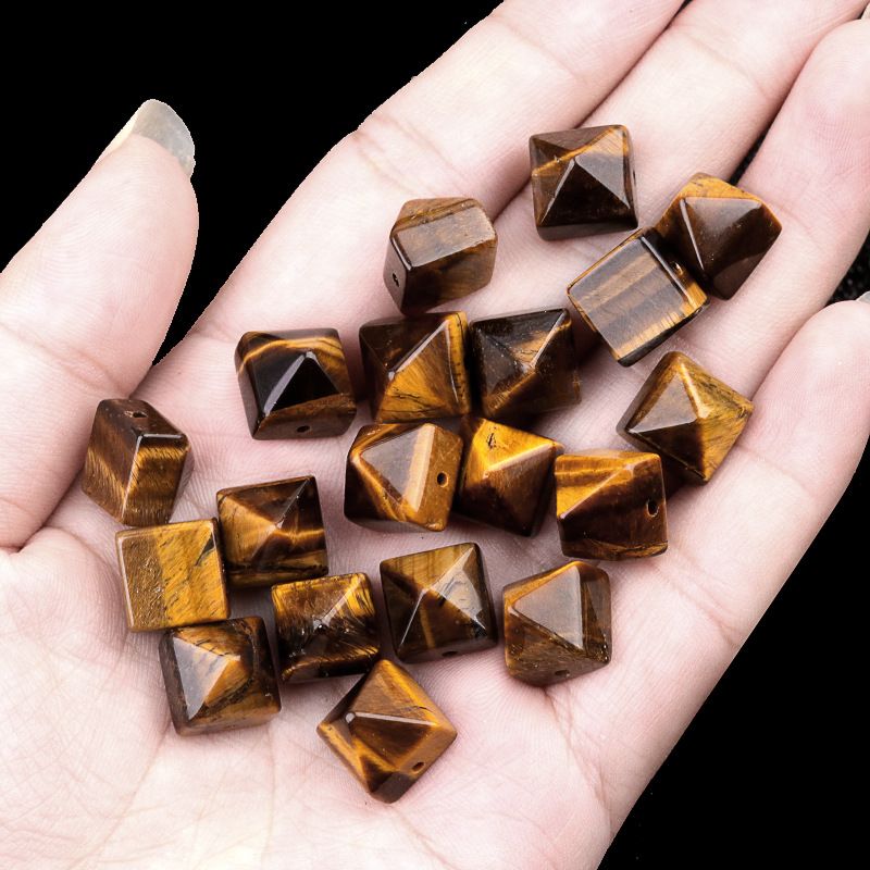2088-Venda quente transfronteiriça cristal natural pedra semipreciosa 10mm pirâmide buraco reto DIY colar pulseira de jóias