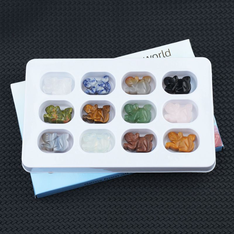 12 caixas de cor 1 polegada gravado cristal ágata jade esquilo ornamento animal conjunto de artesanato