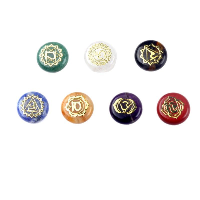 Conjunto de 1631-7 peças, pedra de cristal natural de sete cores, símbolo de reiki de disco de pedra de ioga com sete veias