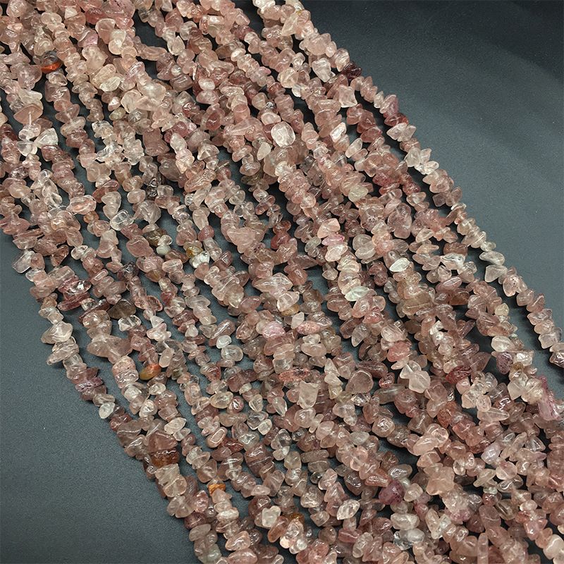 57-Trabalho de cascalho amorfo de cristal de morango em andamento Contas soltas contas feitas à mão DIY acessórios de jóias de cascalho