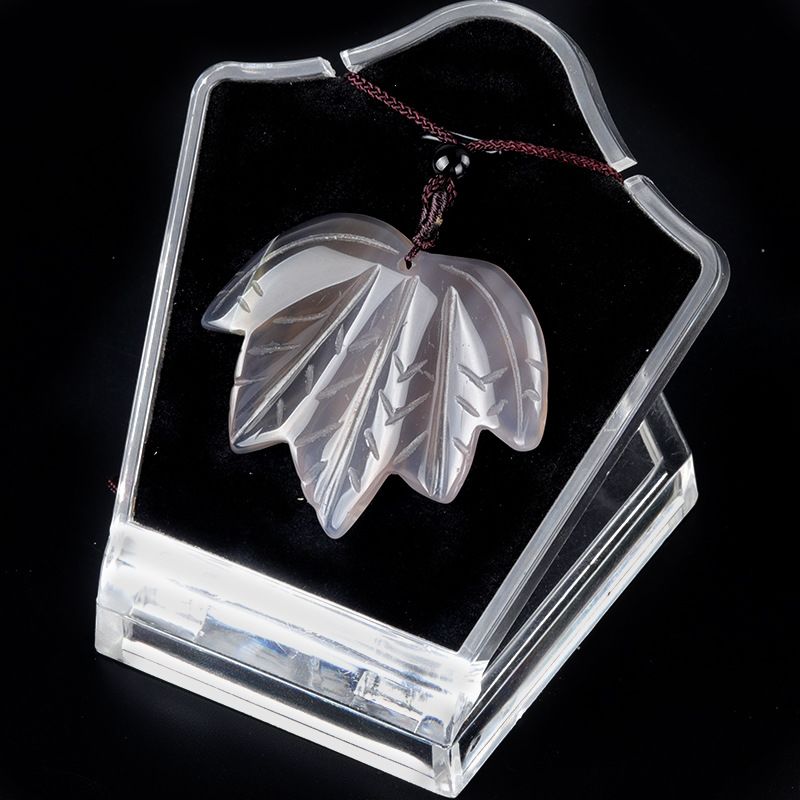 1689-Colar de folha de bordo canadense de pedra de cristal natural, colar de folha de cristal em pó de olho de tigre