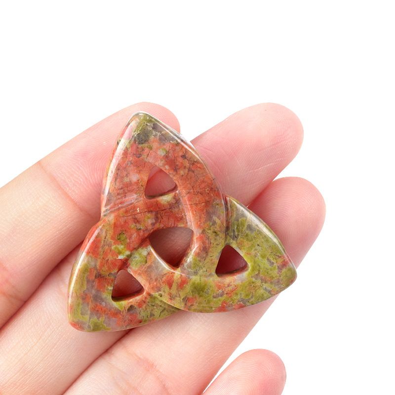 2493-Nó Celta Irlandês Flor Triangular Oca