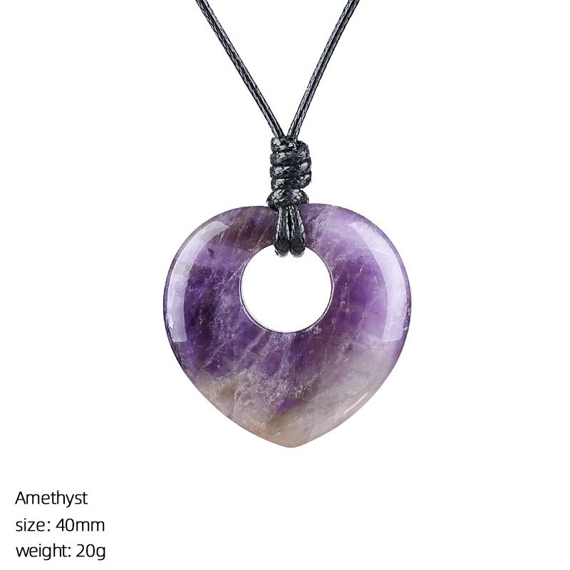 2442 Colar de amor de pedra natural de 40Mm, pingente de cristal natural ajustável tecido à mão retrô gravado em pedra áspera em forma de coração.