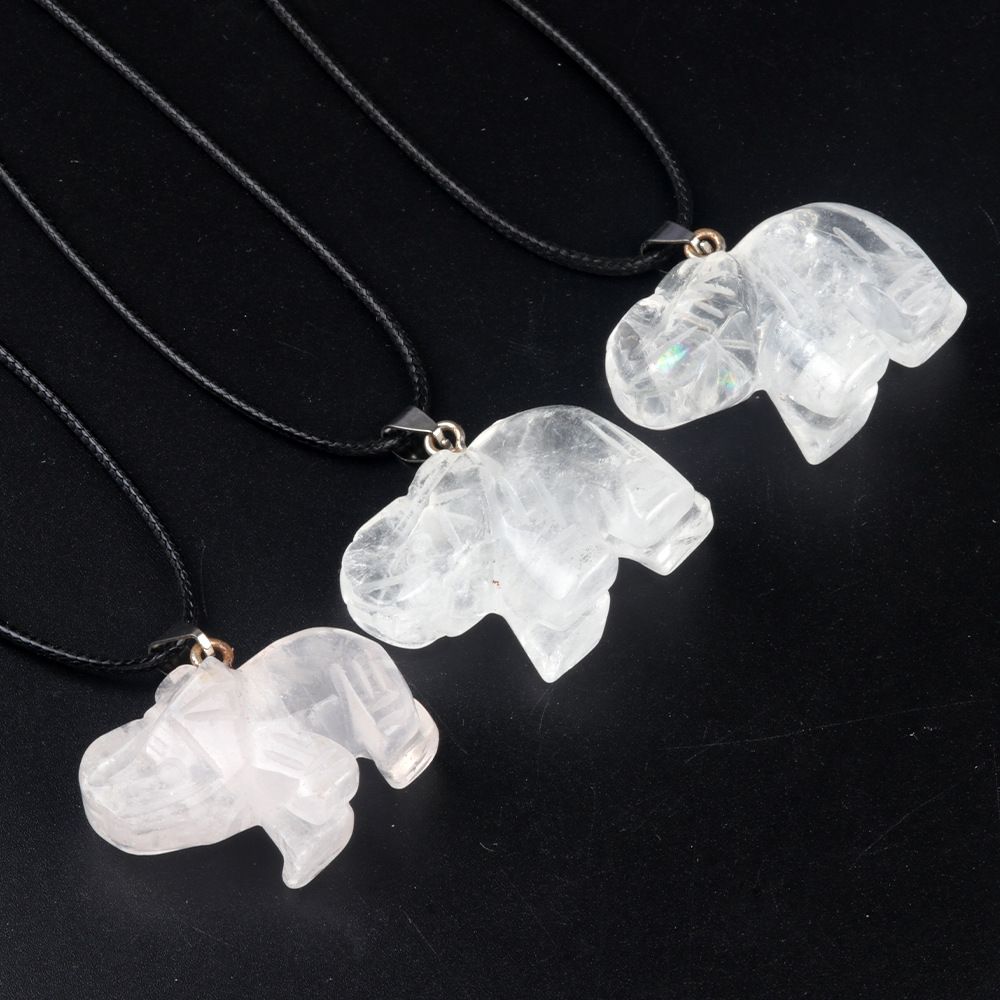 Jade de ágata de cristal, pingente de elefante esculpido, colar de corda de couro europeu e americano.