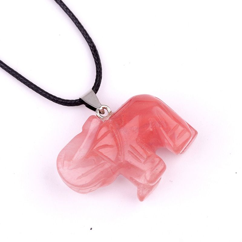 Jade de ágata de cristal, pingente de elefante esculpido, colar de corda de couro europeu e americano.