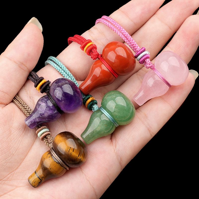 Colar de corda de cabaça de cristal natural roxo rosa e branco esculpido à mão pingente de pedra semipreciosa