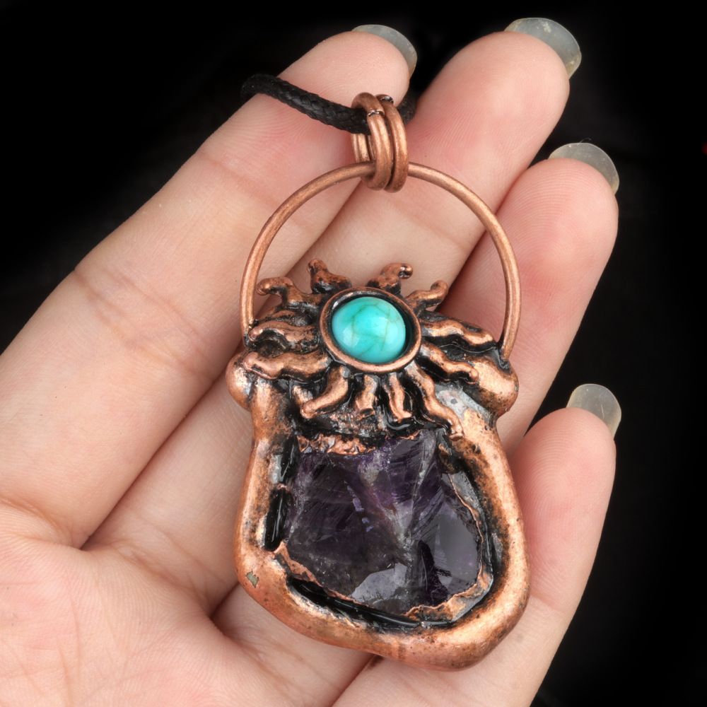 1913-Pingente de pedra áspera de cristal natural turquesa incrustada no sol, colar de bronze retrô de jade de cristal