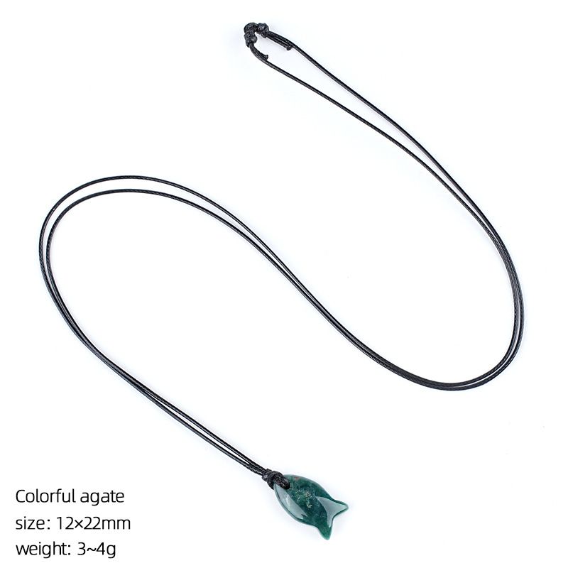 Colar de peixe de cristal natural 22Mm bonito tecido à mão ajustável corrente de suéter pedra áspera gravada pingente em forma de peixe