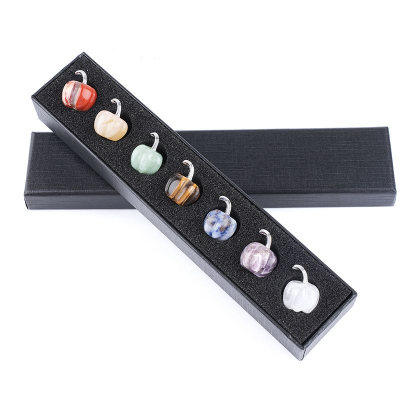 2410 Pedra natural colorida pequeno conjunto de maçã ornamento transfronteiriço novo produto gravura chakra de pedra com sete veias ametista conjunto de abóbora