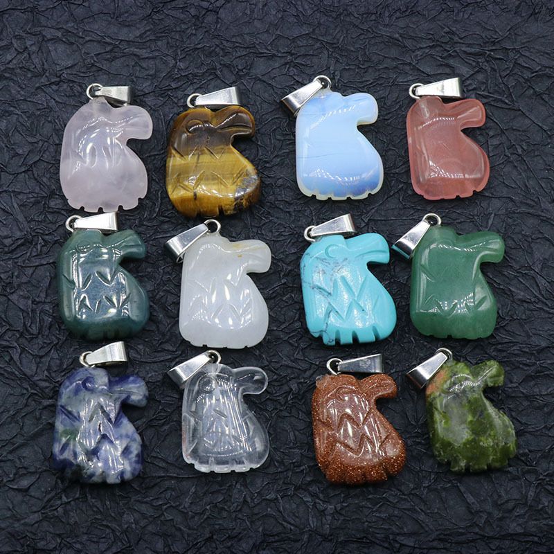662 Pingente de pássaro gravado, pedra semipreciosa de cristal de ágata 12 pequenos animais gravados em cores mistas, acessórios de colar de mão de pedra natural