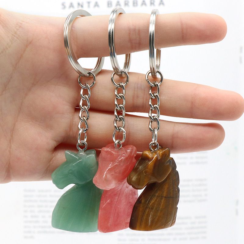 Chaveiro de unicórnio de pedra de cristal natural unicórnio, pingente de saco de animal gravado em pedra.