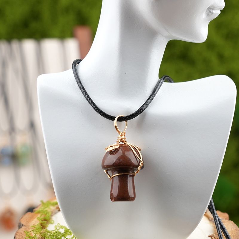 Pingente de cogumelo de cristal natural transfronteiriço de seda enrolada à mão bonito mini cogumelo DIY colar acessórios de jóias