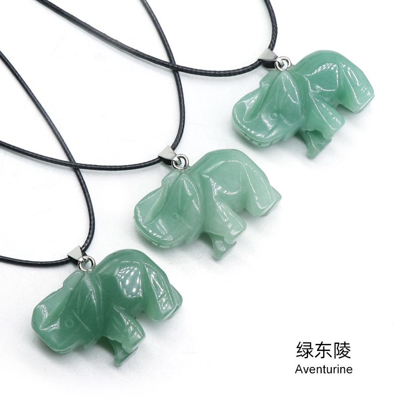 Jade de ágata de cristal, pingente de elefante esculpido, colar de corda de couro europeu e americano.